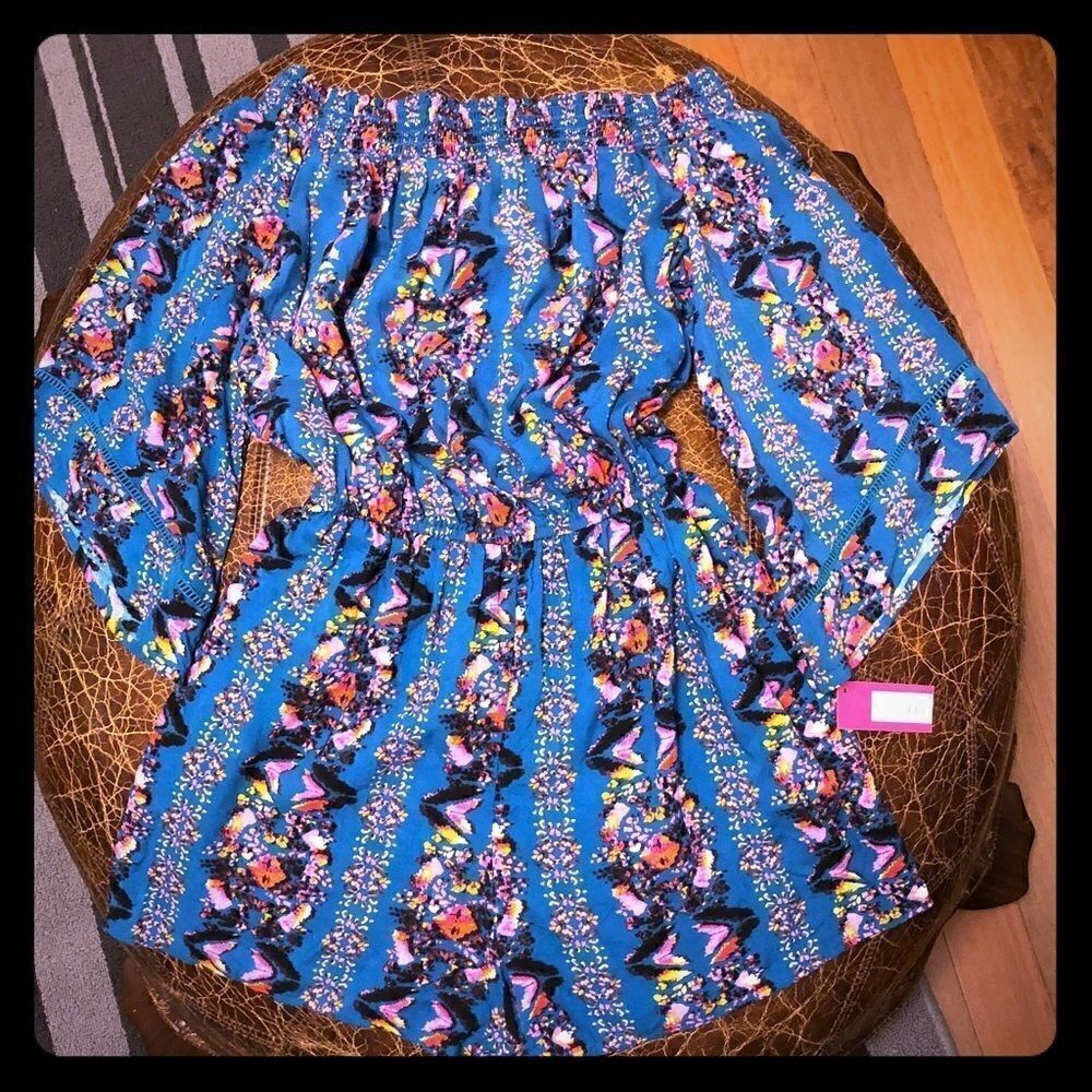 Xhilaration Floral Romper Size Small